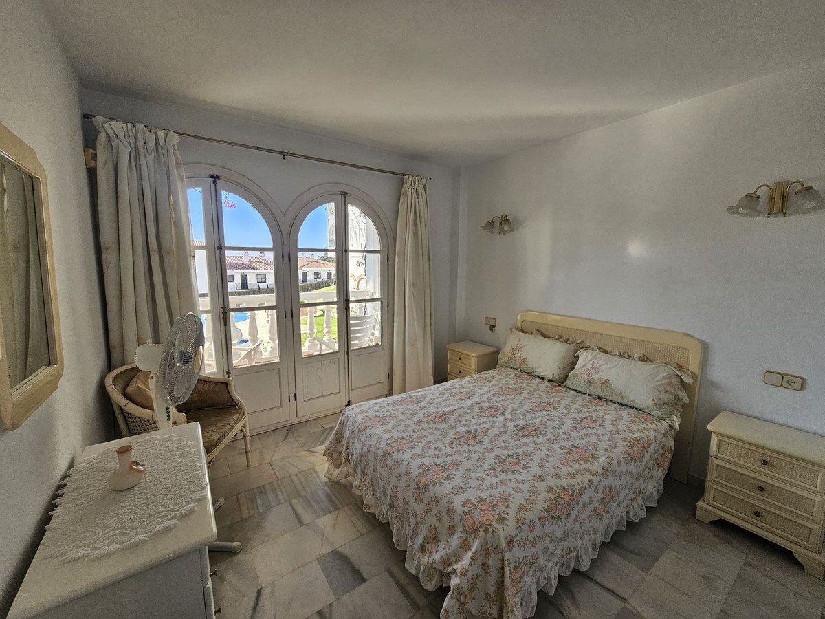 Middle Floor Apartment in Mijas, Costa del Sol – 2 beds – 275000 € - photo 6 of 17