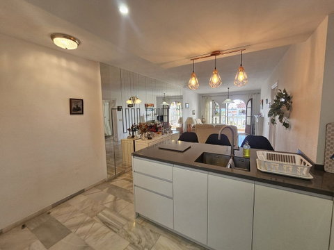 Middle Floor Apartment in Mijas, Costa del Sol – 2 beds – 275000 € - photo 14 of 17