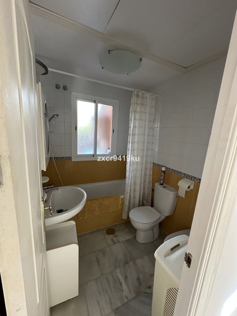 Ground Floor Apartment in Marbella, Costa del Sol – 3 beds – 525000 € - photo 8 of 22