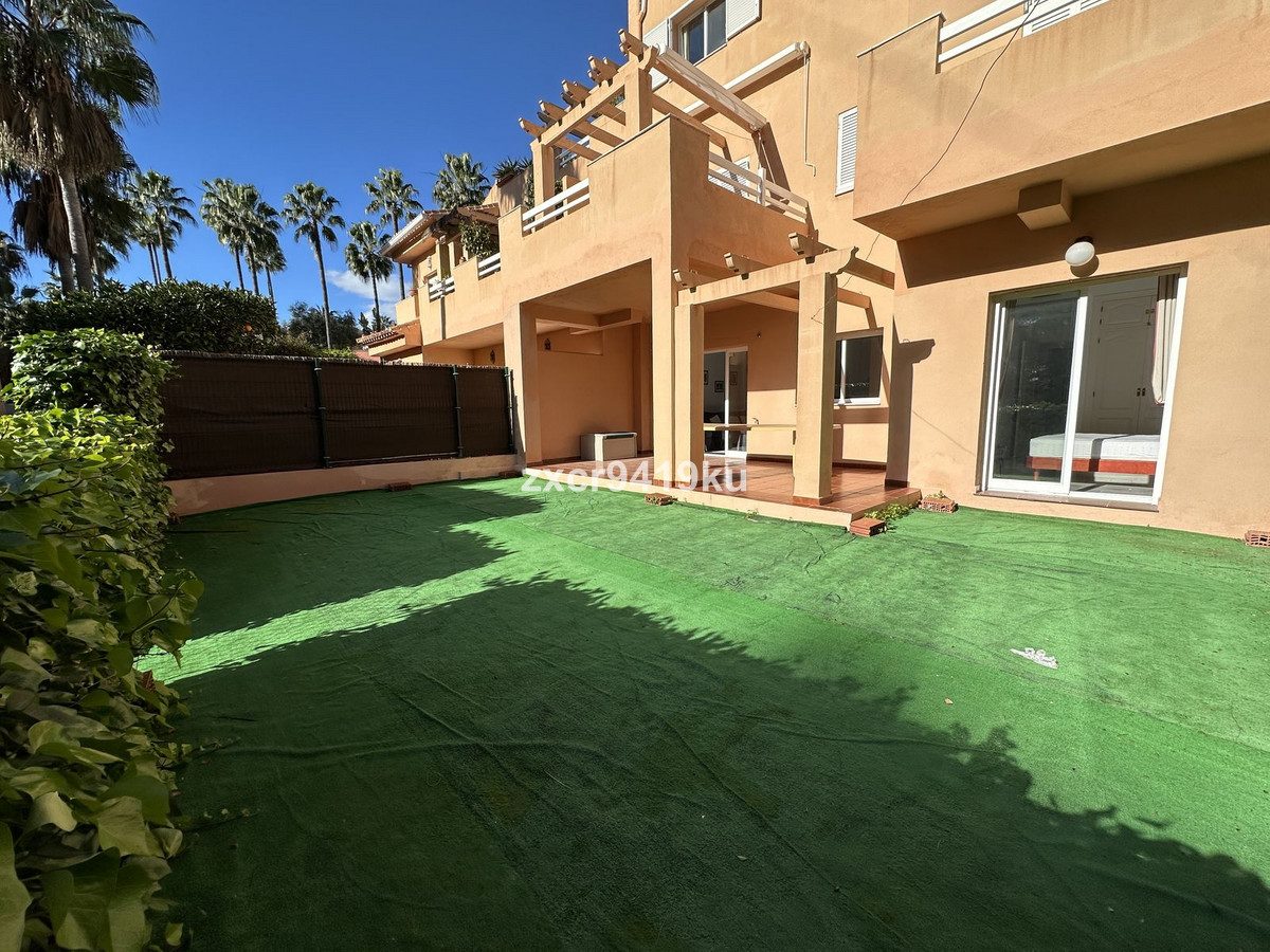 Ground Floor Apartment in Marbella, Costa del Sol – 3 beds – 525000 € - photo 14 of 22