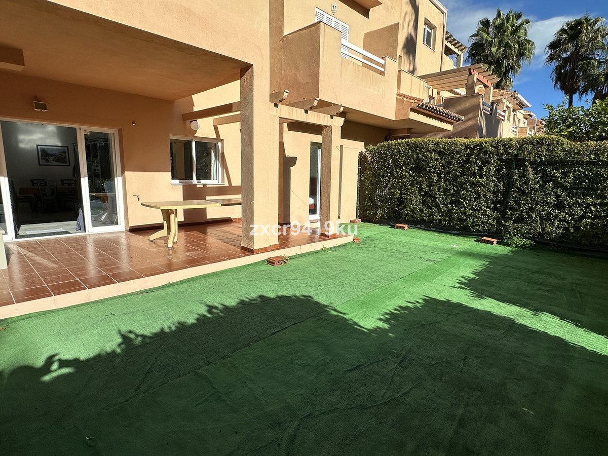 Ground Floor Apartment in Marbella, Costa del Sol – 3 beds – 525000 € - photo 16 of 22