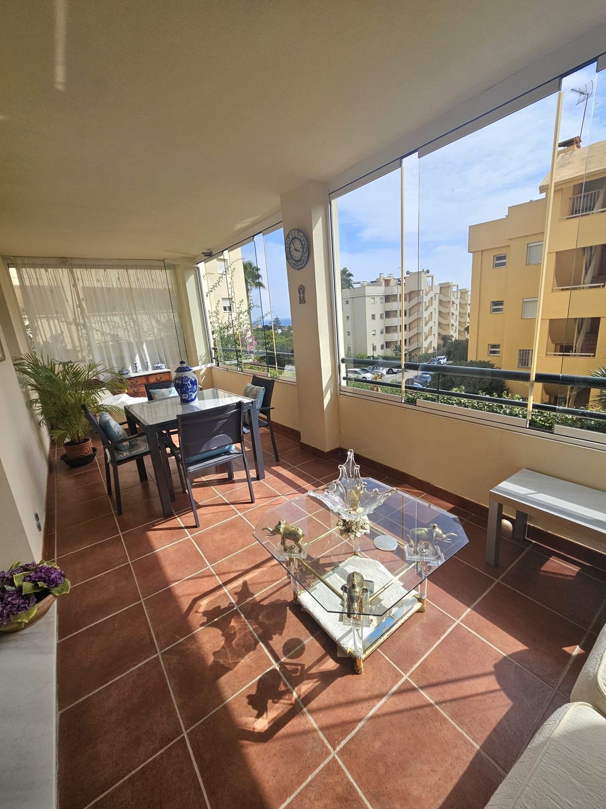 Middle Floor Apartment in Mijas, Costa del Sol – 2 beds – 287500 € - photo 2 of 18