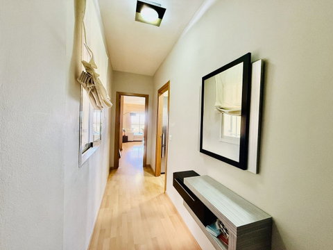 Middle Floor Apartment in Benalmadena, Costa del Sol – 2 beds – 320000 € - photo 8 of 19