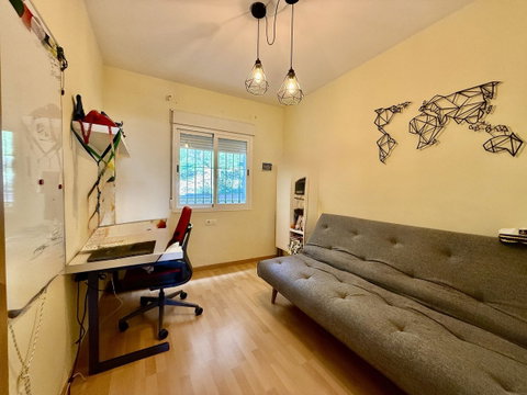 Middle Floor Apartment in Benalmadena, Costa del Sol – 2 beds – 320000 € - photo 13 of 19