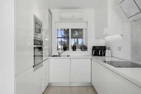 Ground Floor Apartment in Mijas, Costa del Sol – 2 beds – 375000 € - photo 10 of 38