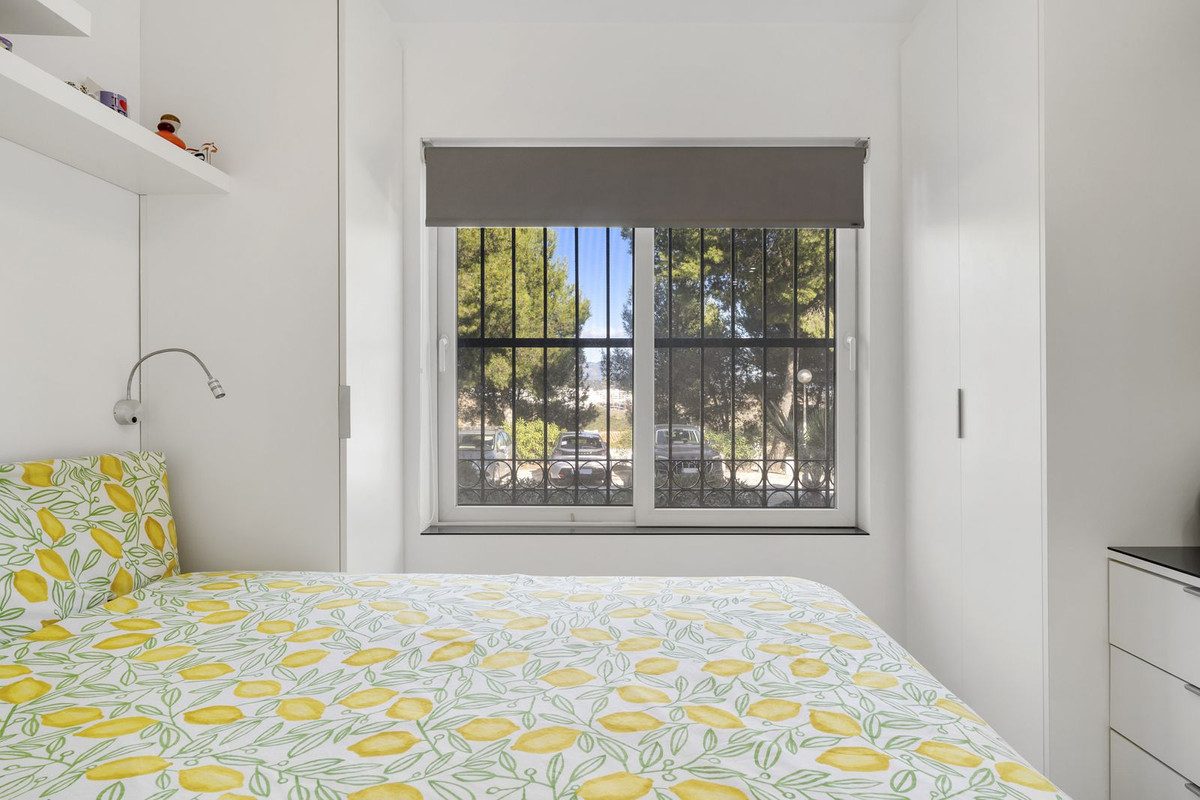 Ground Floor Apartment in Mijas, Costa del Sol – 2 beds – 375000 € - photo 25 of 38