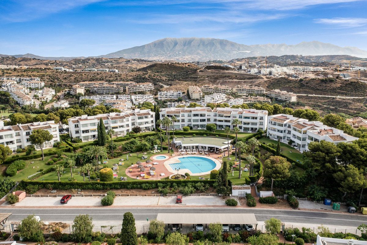 Ground Floor Apartment in Mijas, Costa del Sol – 2 beds – 375000 € - photo 38 of 38
