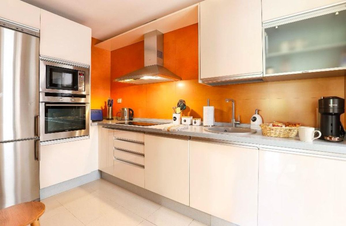 Ground Floor Apartment in Marbella, Costa del Sol – 2 beds – 645000 € - photo 4 of 34