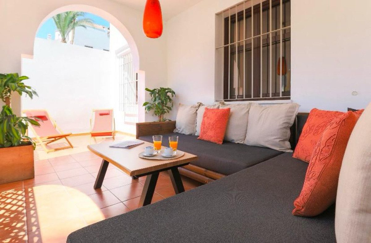 Ground Floor Apartment in Marbella, Costa del Sol – 2 beds – 645000 € - photo 12 of 34