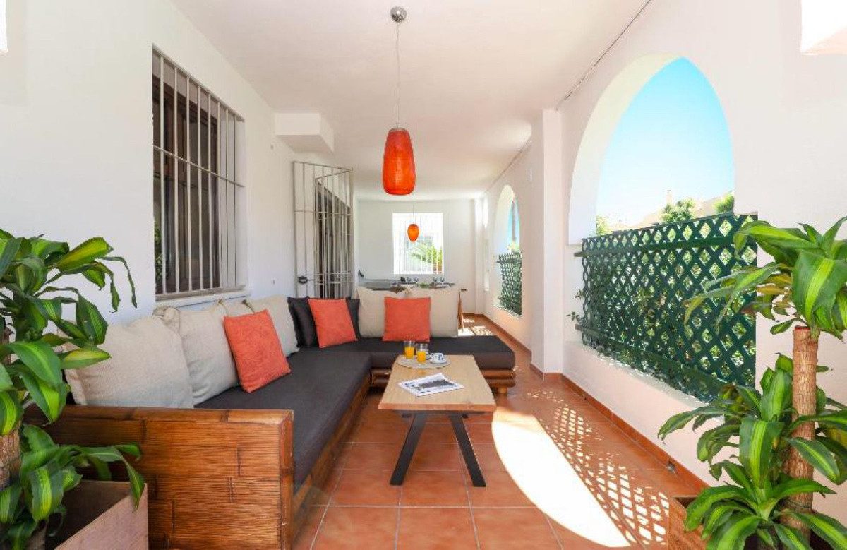 Ground Floor Apartment in Marbella, Costa del Sol – 2 beds – 645000 € - photo 13 of 34
