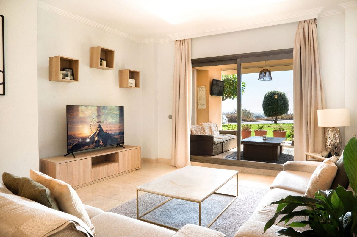 Ground Floor Apartment in Benahavís, Costa del Sol – 3 beds – 630000 € - photo 1 of 38
