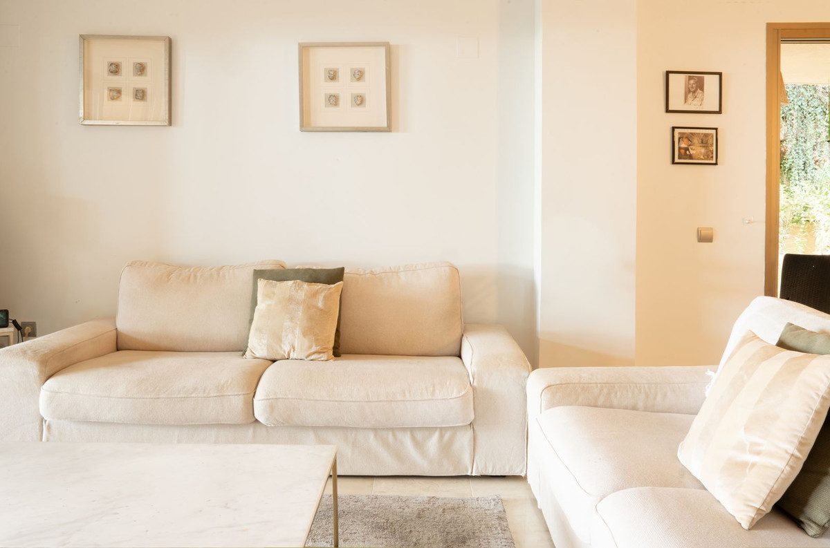 Ground Floor Apartment in Benahavís, Costa del Sol – 3 beds – 630000 € - photo 9 of 38