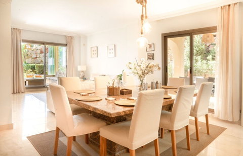 Ground Floor Apartment in Benahavís, Costa del Sol – 3 beds – 630000 € - photo 11 of 38