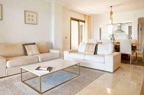 Ground Floor Apartment in Benahavís, Costa del Sol – 3 beds – 630000 € - photo 13 of 38