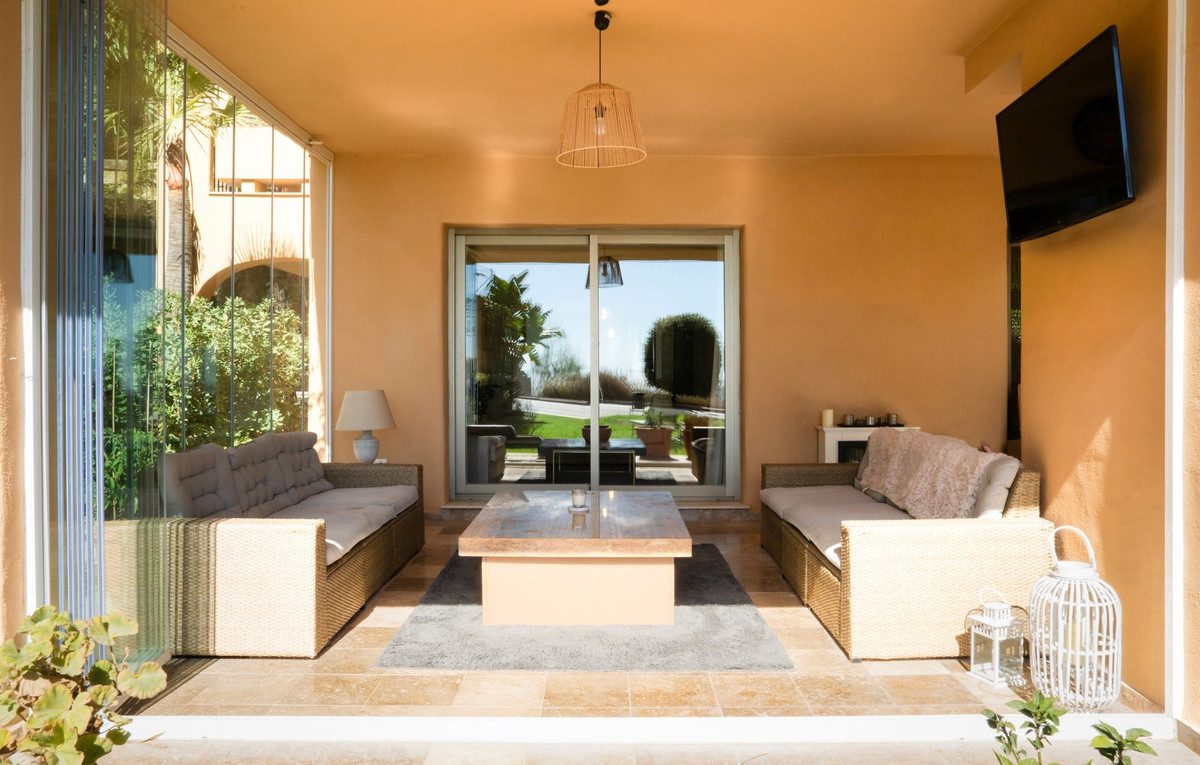 Ground Floor Apartment in Benahavís, Costa del Sol – 3 beds – 630000 € - photo 18 of 38