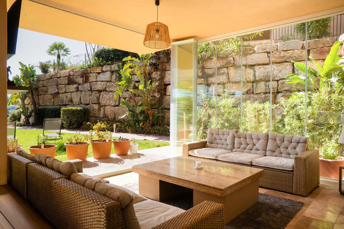 Ground Floor Apartment in Benahavís, Costa del Sol – 3 beds – 630000 € - photo 19 of 38