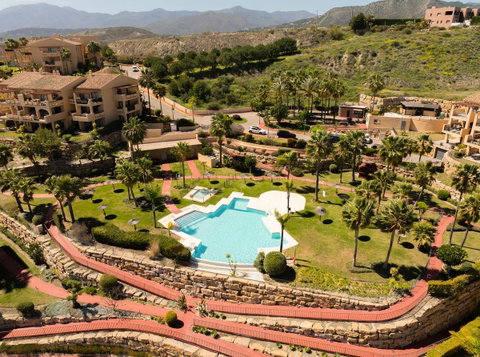 Ground Floor Apartment in Benahavís, Costa del Sol – 3 beds – 630000 € - photo 37 of 38