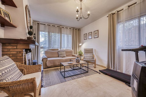 Detached Villa in Marbella, Costa del Sol – 4 beds – 1150000 € - photo 9 of 43