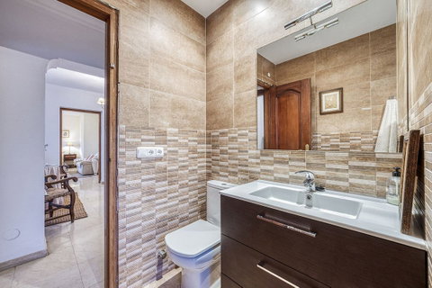 Detached Villa in Marbella, Costa del Sol – 4 beds – 1150000 € - photo 34 of 43