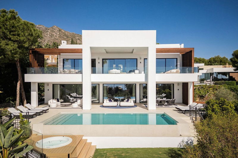 Detached Villa in Marbella, Costa del Sol – 5 beds – 9950000 €